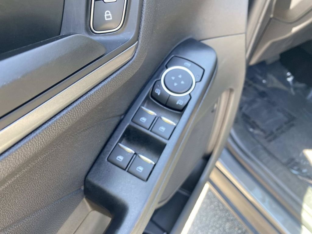 Certified 2025 Ford Escape Active FWD image 17