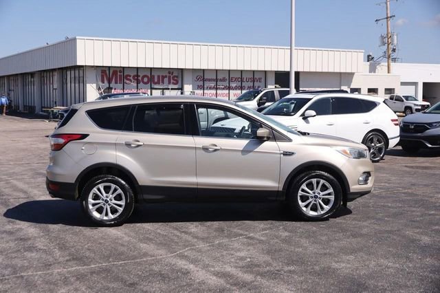 Certified 2017 Ford Escape SE w/ SE Cold Weather Package AWD/4WD image 5