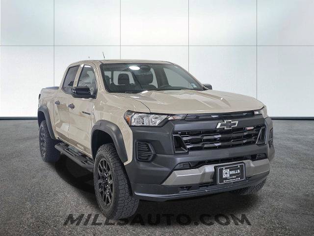 Used 2023 Chevrolet Colorado Trail Boss AWD/4WD image 11