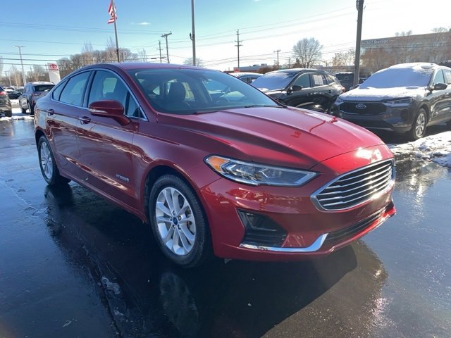 Certified 2019 Ford Fusion SEL image 3