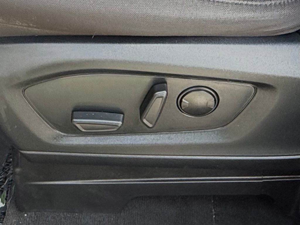 Certified 2022 Ford Explorer XLT RWD image 18