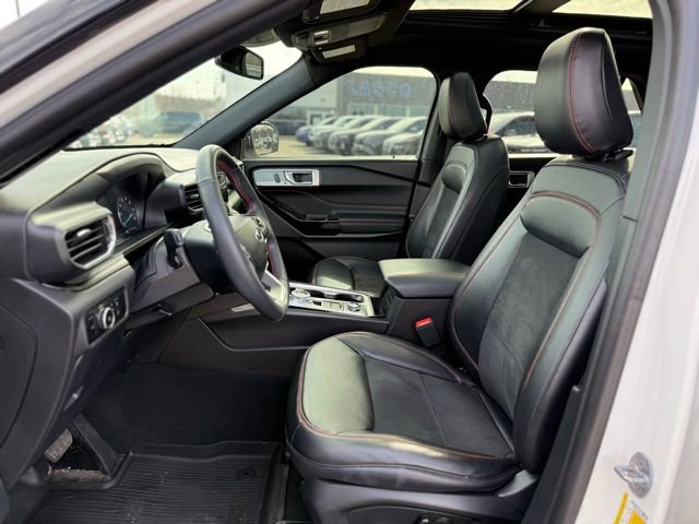 Certified 2024 Ford Explorer ST-Line w/ Class IV Trailer Tow Package image 14