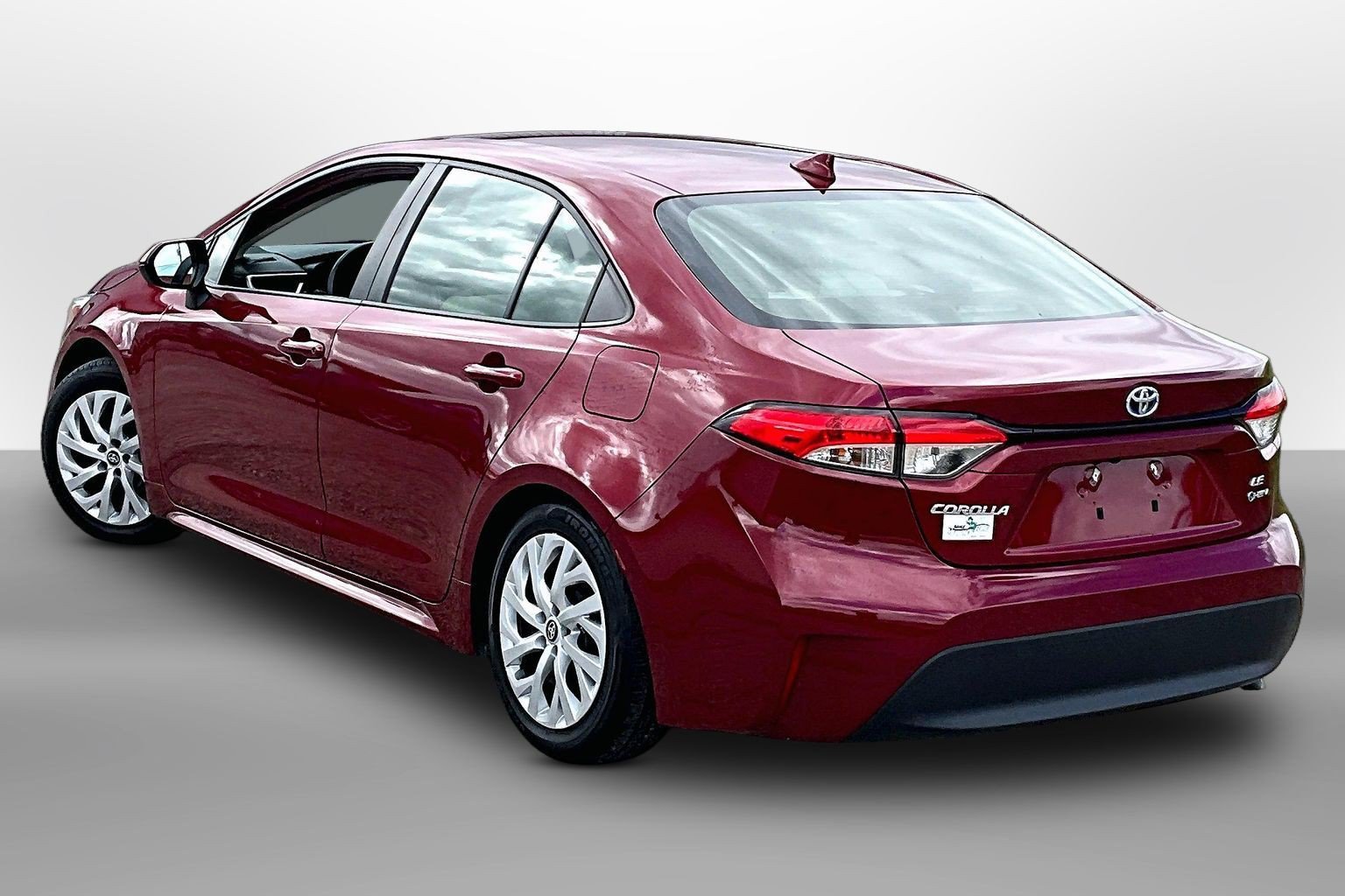 Used 2025 Toyota Corolla LE FWD image 10