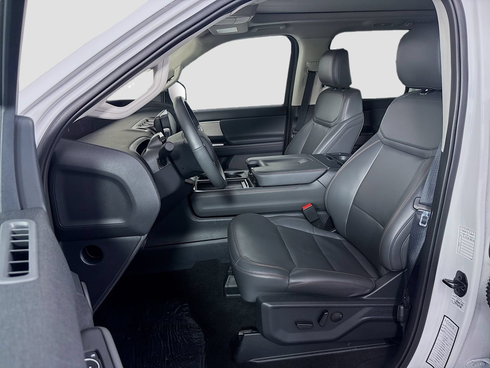 Certified 2025 Ford Expedition Active AWD/4WD image 22