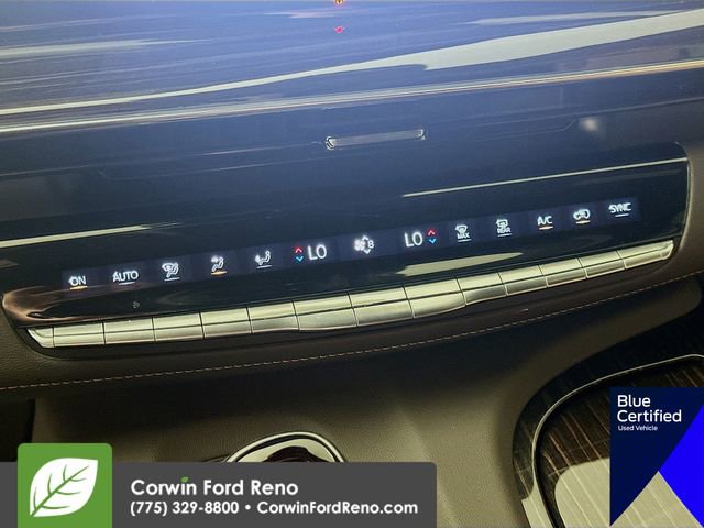 Used 2022 Cadillac Escalade Premium Luxury AWD/4WD image 20