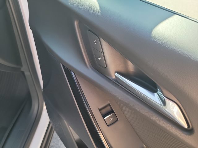 Used 2026 Chevrolet Equinox RS w/ LPO, Floor Liner Package AWD/4WD image 30