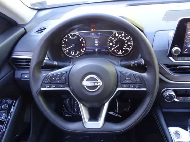 Used 2023 Nissan Altima 2.5 SV FWD image 11