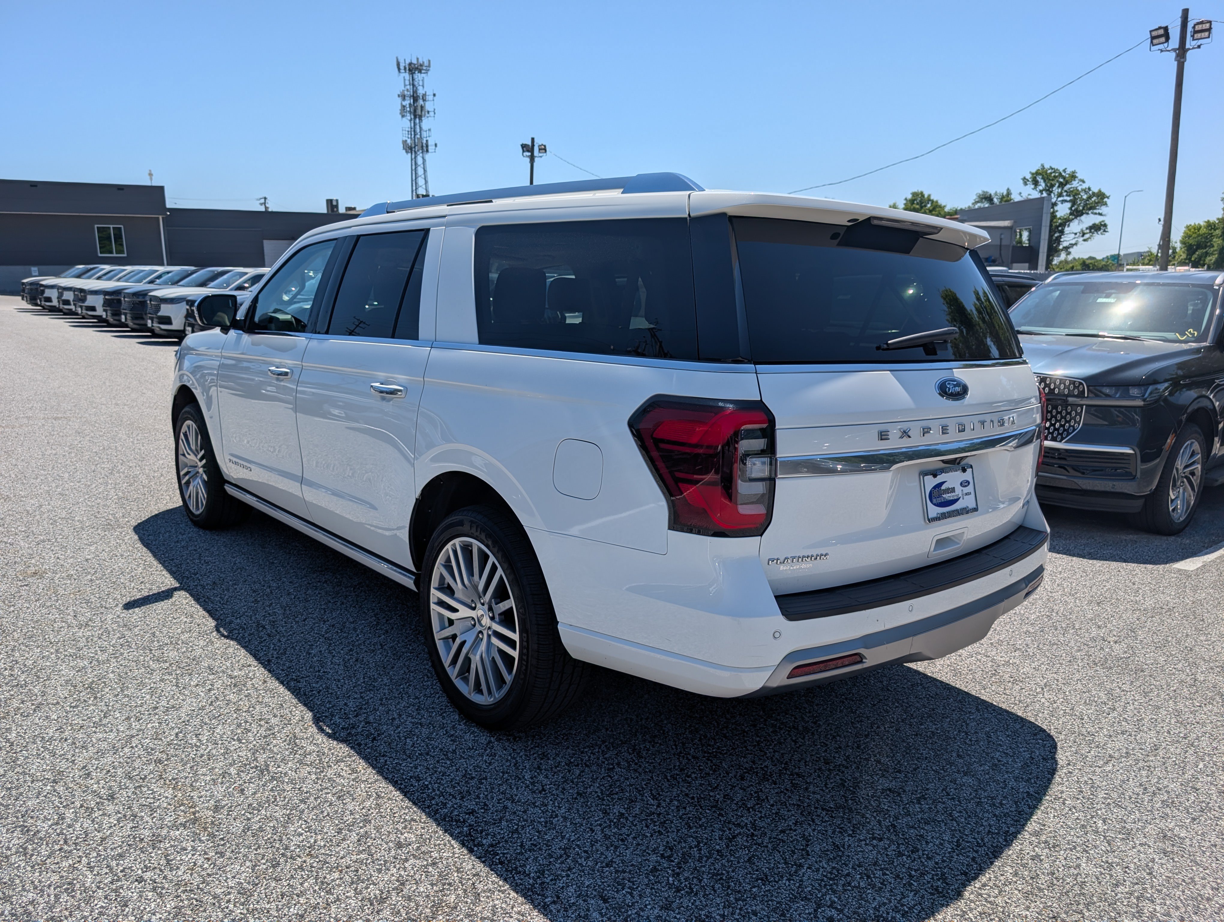Certified 2023 Ford Expedition Max Platinum AWD/4WD image 5