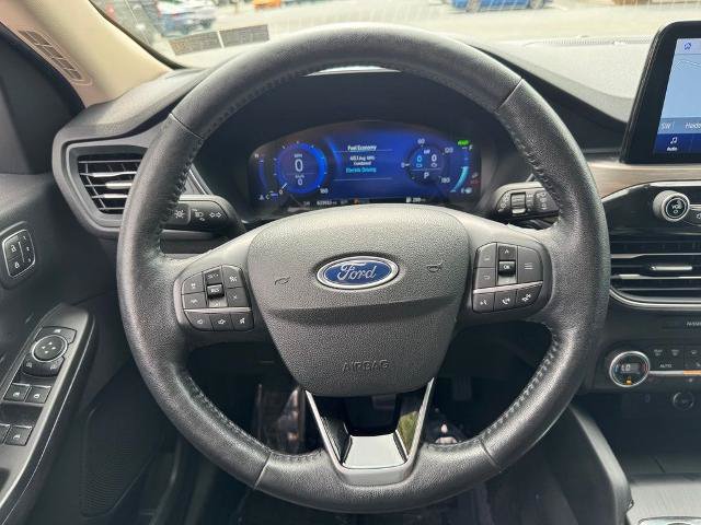 Certified 2020 Ford Escape Titanium AWD/4WD image 15