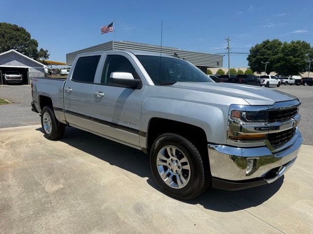 Used 2018 Chevrolet Silverado 1500 LT w/ All Star Edition AWD/4WD image 4