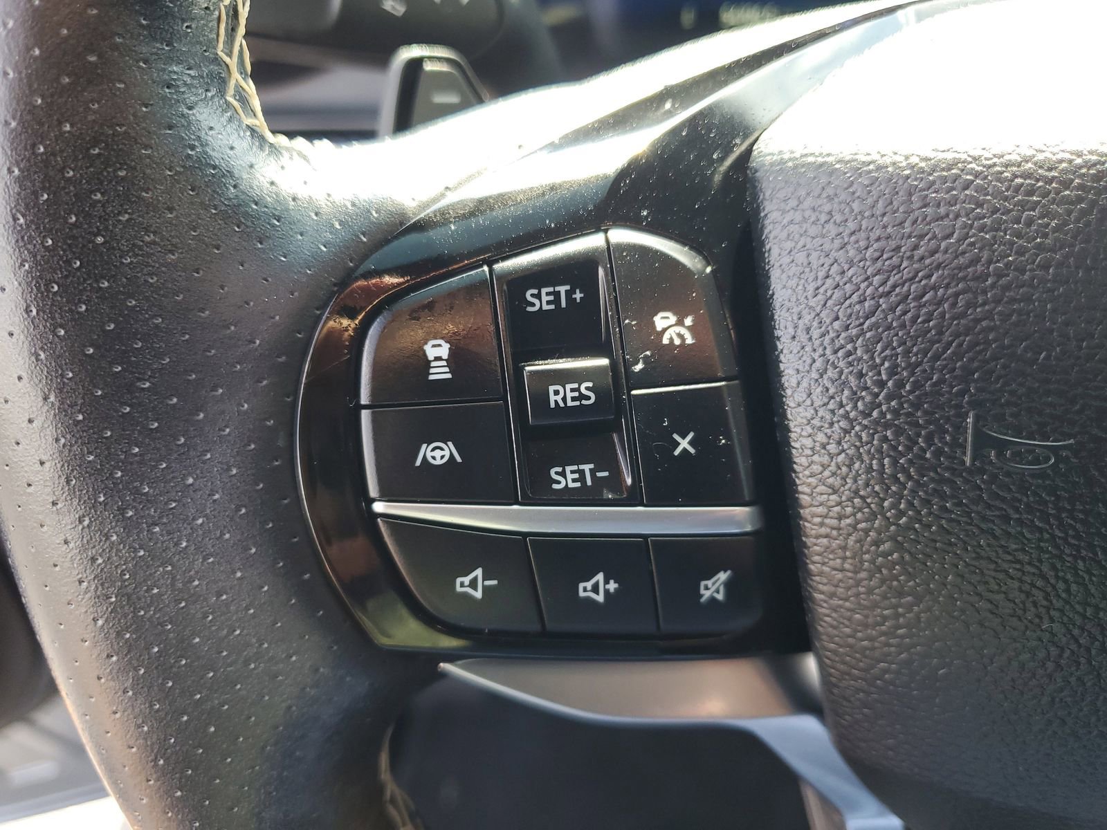 Certified 2022 Ford Explorer ST w/ ST Street Pack RWD image 21