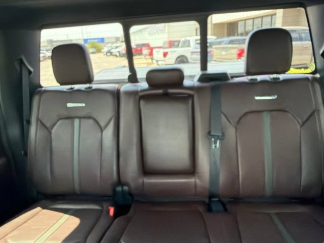 Certified 2017 Ford F350 Platinum w/ Platinum Ultimate Package AWD/4WD image 22