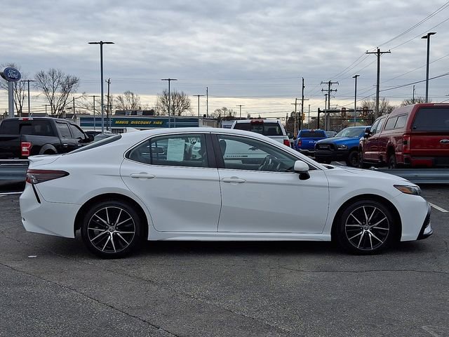 Used 2021 Toyota Camry SE FWD image 7