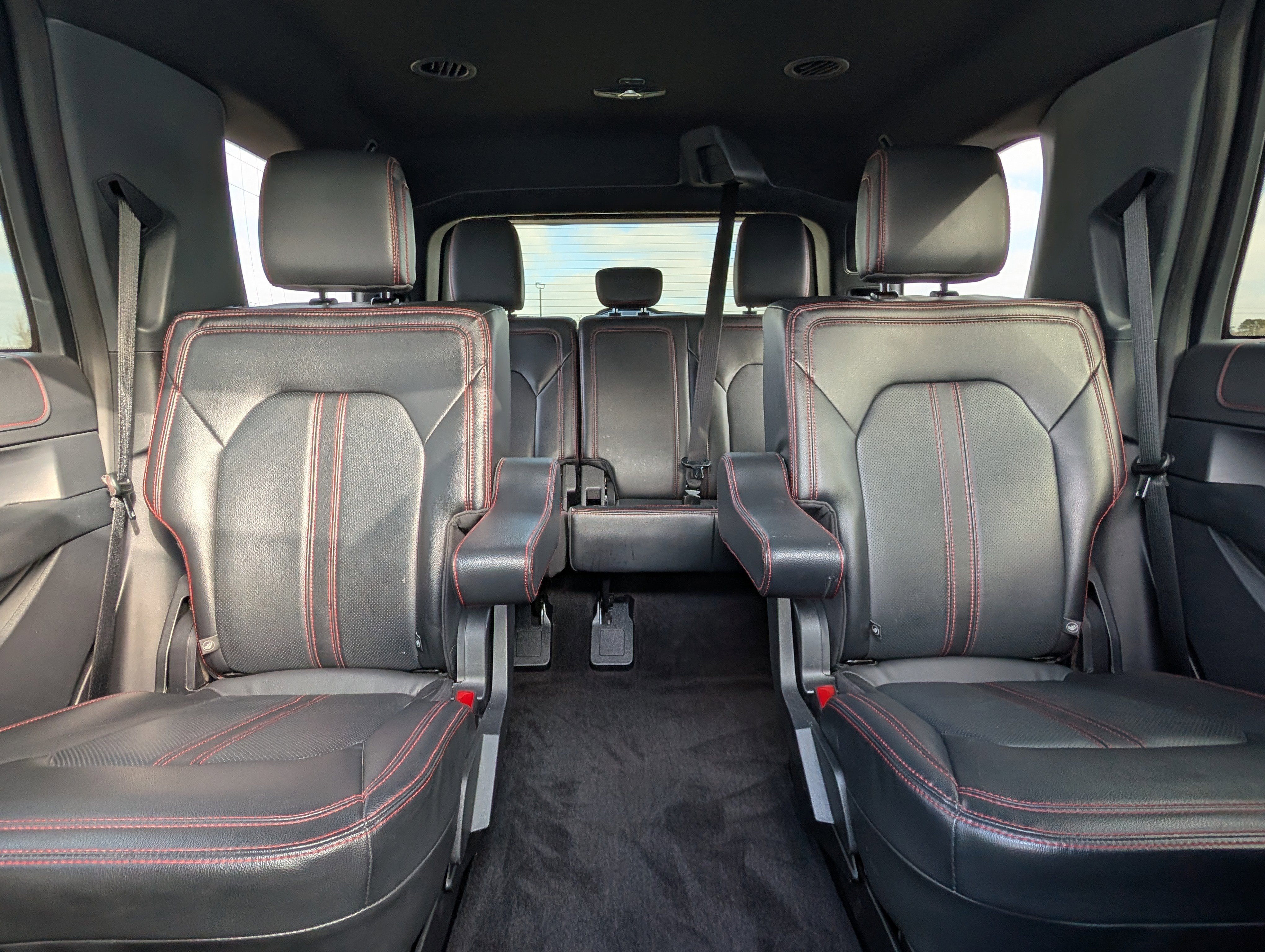 Certified 2022 Ford Expedition Limited image 31