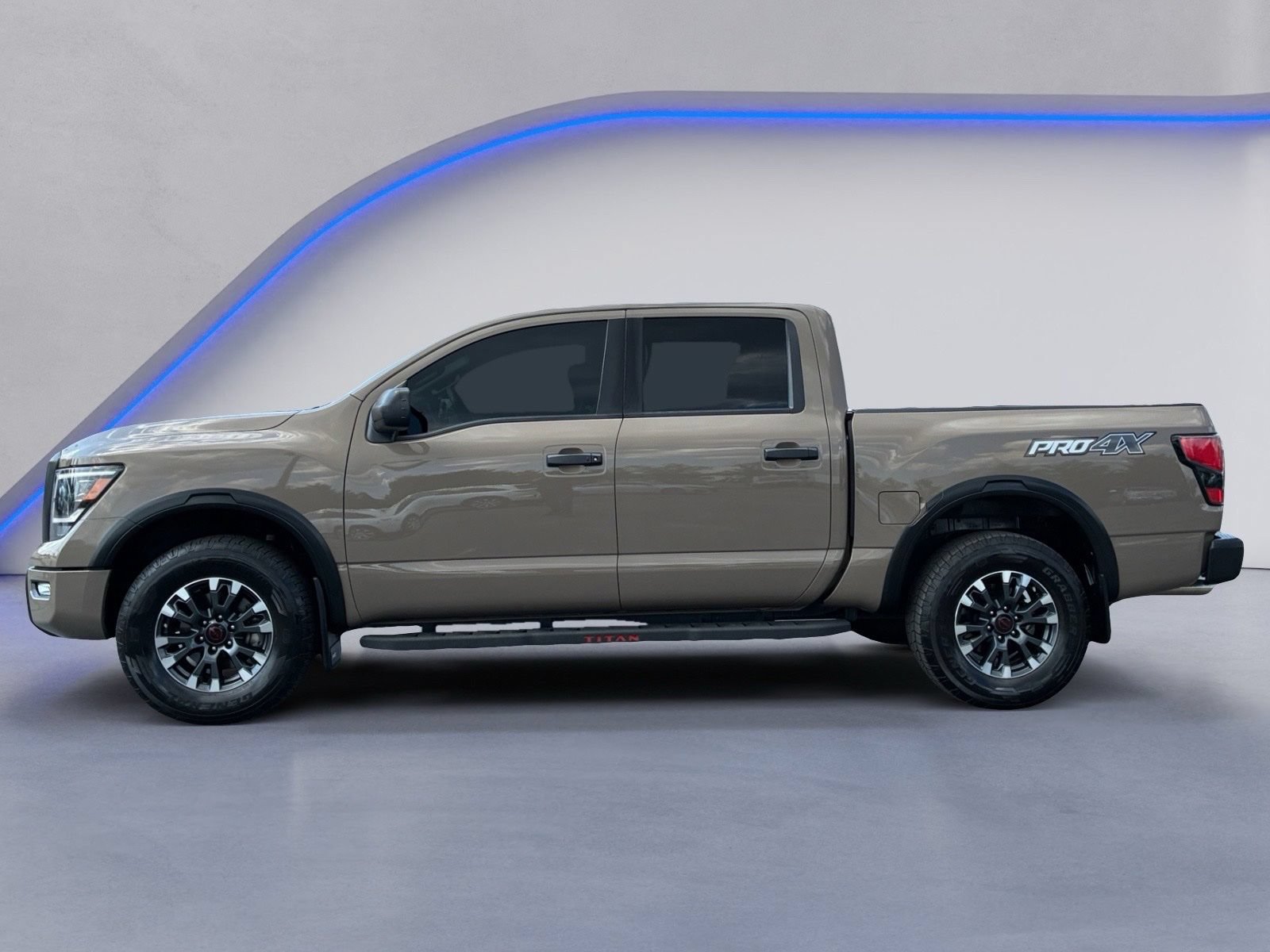 Used 2024 Nissan Titan PRO-4X w/ Off Road Protection Package AWD/4WD image 7