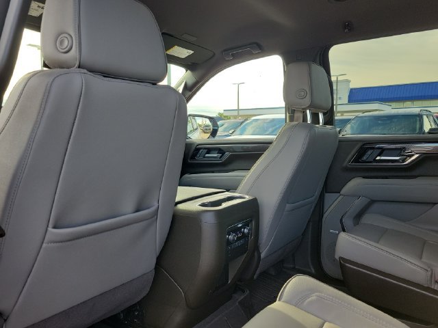 Used 2025 GMC Yukon XL Elevation RWD image 18