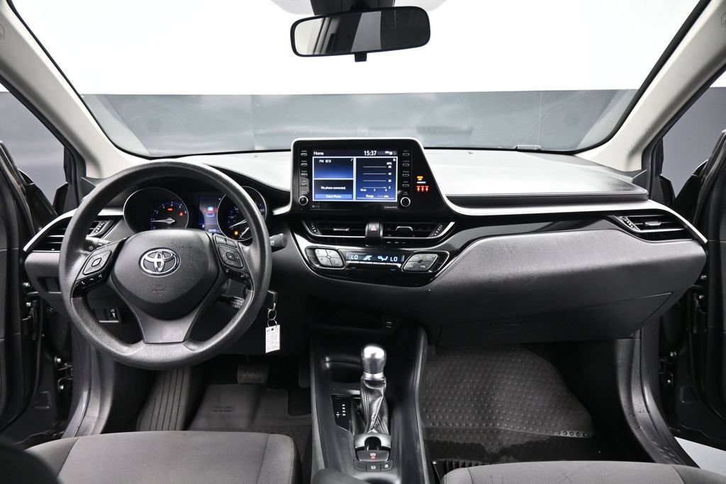 Used 2020 Toyota C-HR LE FWD image 17