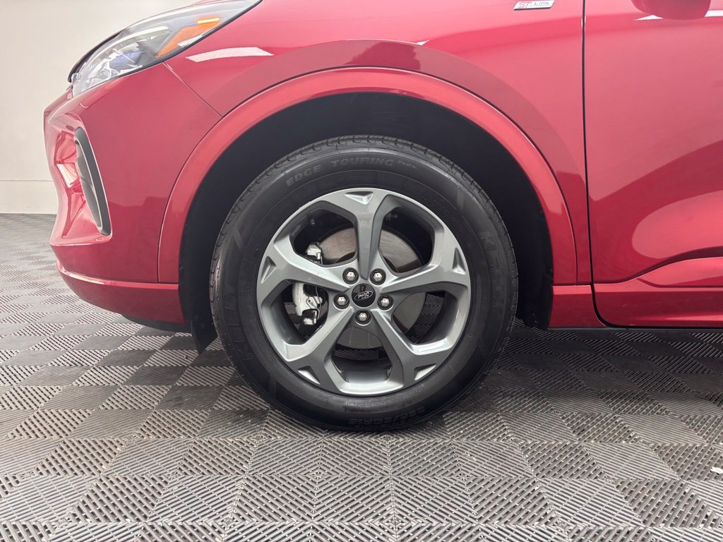 Certified 2023 Ford Escape ST-Line w/ Tech Pack #1 AWD/4WD image 15