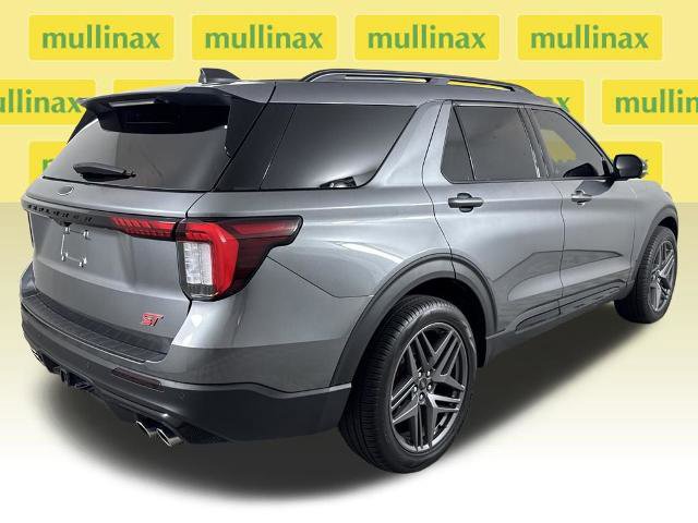 Certified 2025 Ford Explorer ST image 4
