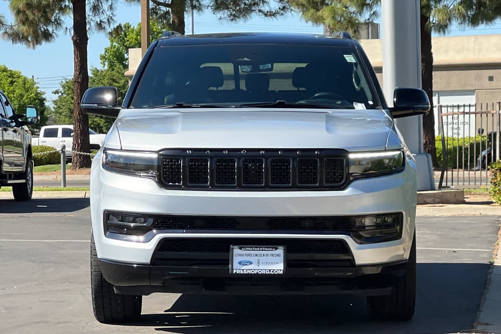 Used 2024 Jeep Grand Wagoneer L Series II w/ Quick Order Packagew 28T AWD/4WD image 11
