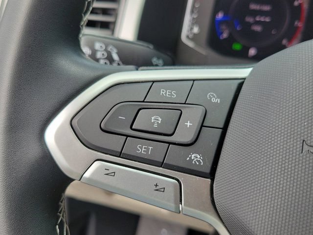 Used 2022 Volkswagen Atlas SEL AWD/4WD image 24