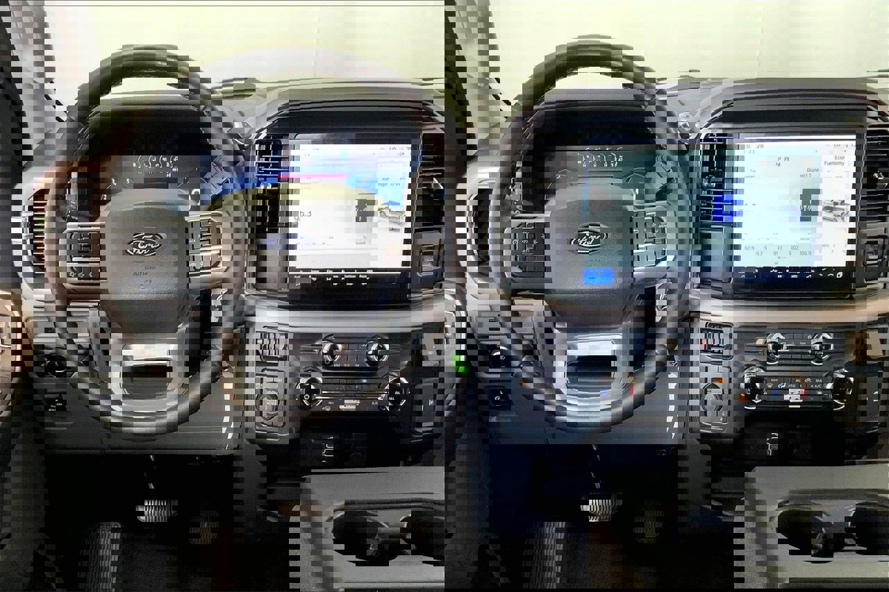 Certified 2025 Ford F150 XLT w/ Equipment Group 301A Standard image 4