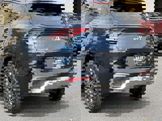 Used 2023 Kia Sportage SX Prestige image 4