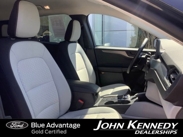 Certified 2025 Ford Escape Active w/ Cold Weather Package AWD/4WD image 22