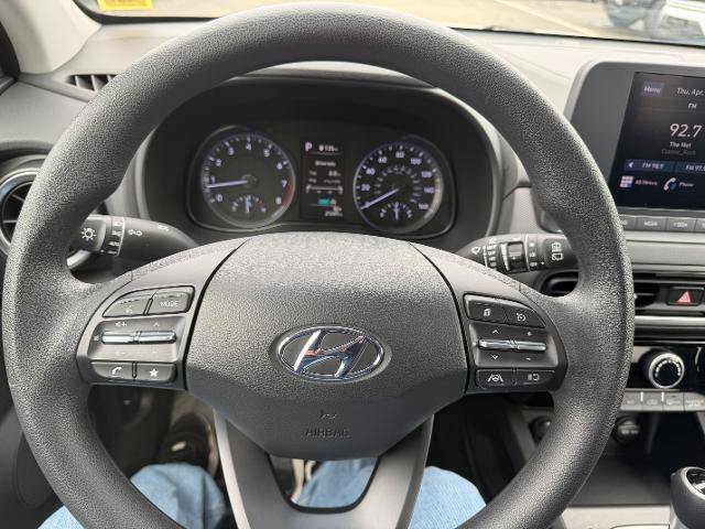 Used 2023 Hyundai Kona SEL AWD/4WD image 7