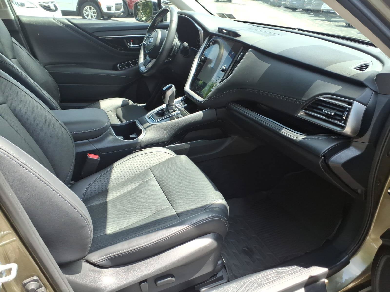 Used 2024 Subaru Outback Touring XT AWD/4WD image 31