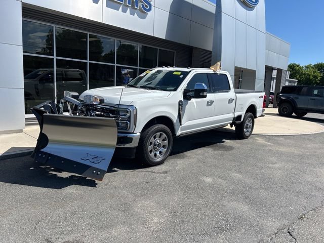 Certified 2024 Ford F350 Lariat w/ Lariat Ultimate Package AWD/4WD image 2