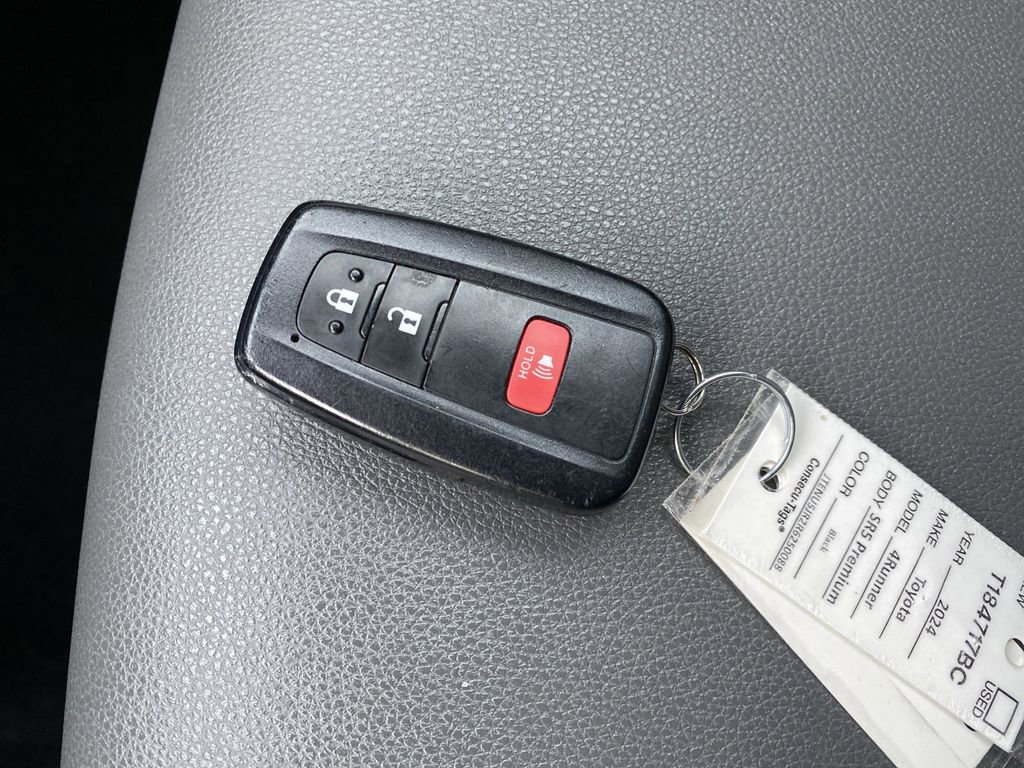 Used 2024 Toyota 4Runner SR5 Premium image 35
