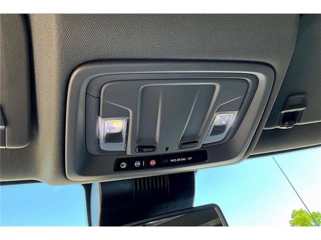 Used 2026 GMC Sierra 1500 SLT AWD/4WD image 18