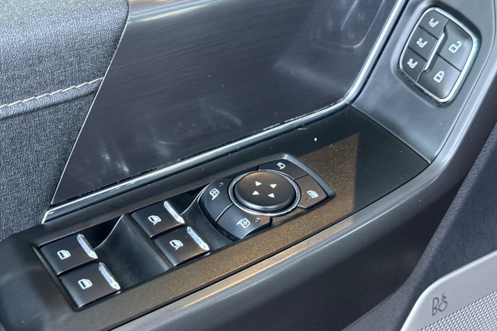Certified 2025 Ford F150 Lariat AWD/4WD image 13