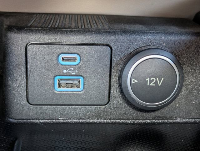 Certified 2020 Ford Escape SE image 22