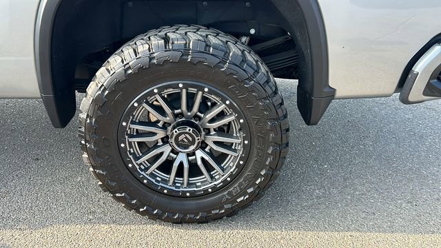 Used 2025 Chevrolet Silverado 3500 High Country w/ High Country Premium Package image 6