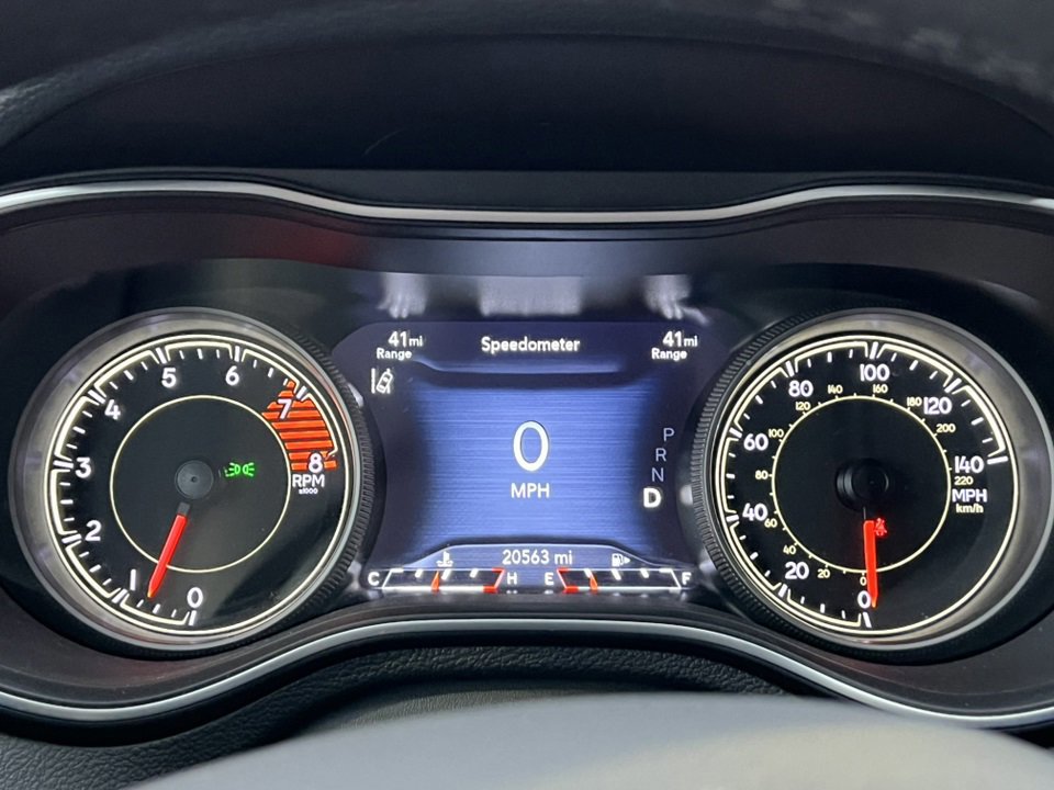 Used 2022 Jeep Cherokee Trailhawk w/ Comfort/Convenience Group image 25