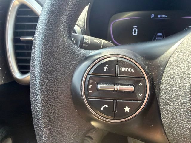 Used 2024 Kia Soul LX w/ Option Group 015 FWD image 30