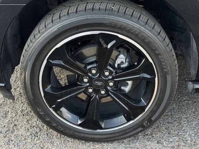 Certified 2022 Ford Expedition Limited image 11