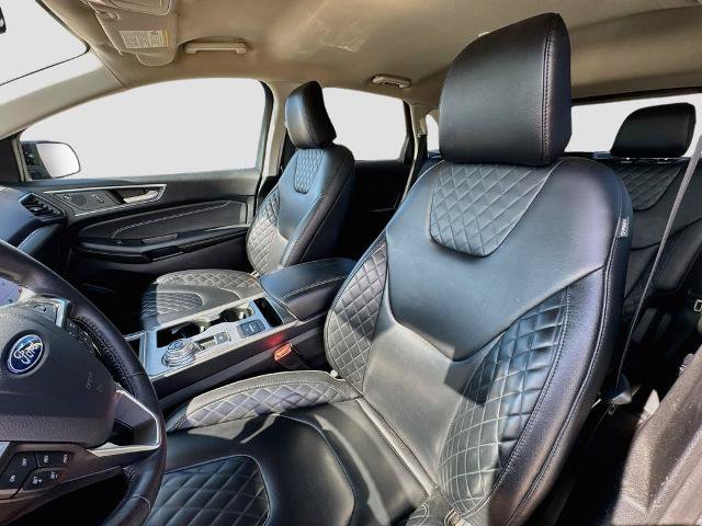 Certified 2024 Ford Edge Titanium AWD/4WD image 17