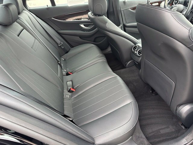 Used 2022 Mercedes-Benz E 350 4MATIC Sedan image 10