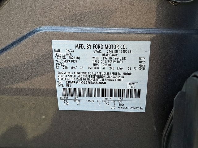 Certified 2024 Ford Edge Titanium AWD/4WD image 25