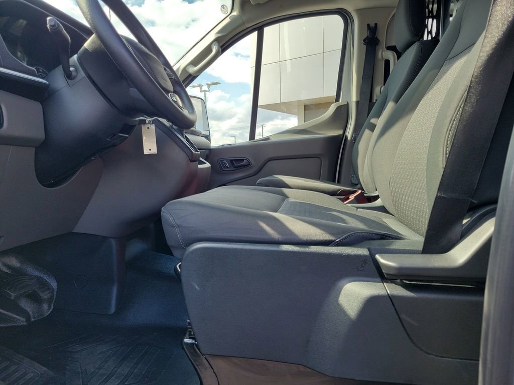 Certified 2025 Ford Transit 250 Low Roof w/ Exterior Upgrade Package RWD image 16