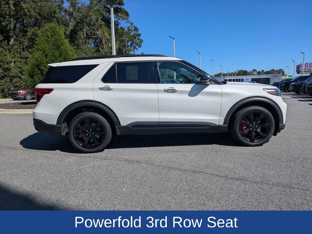 Certified 2024 Ford Explorer ST w/ Equipment Group 401A AWD/4WD image 3