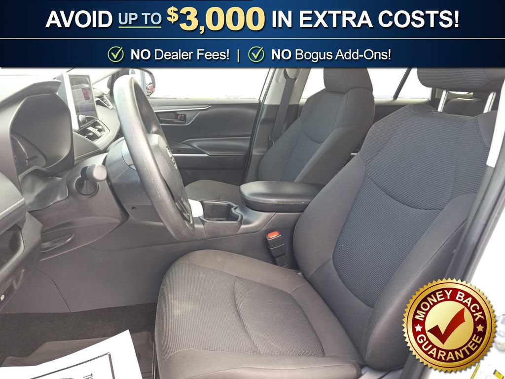 Used 2025 Toyota RAV4 LE AWD/4WD image 14