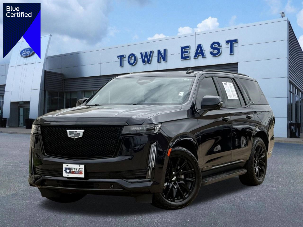 Used 2023 Cadillac Escalade Sport Platinum w/ LPO, ONYX Package image 1