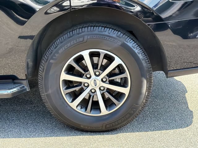 Certified 2018 Ford Expedition XLT w/ Equipment Group 202A RWD image 22