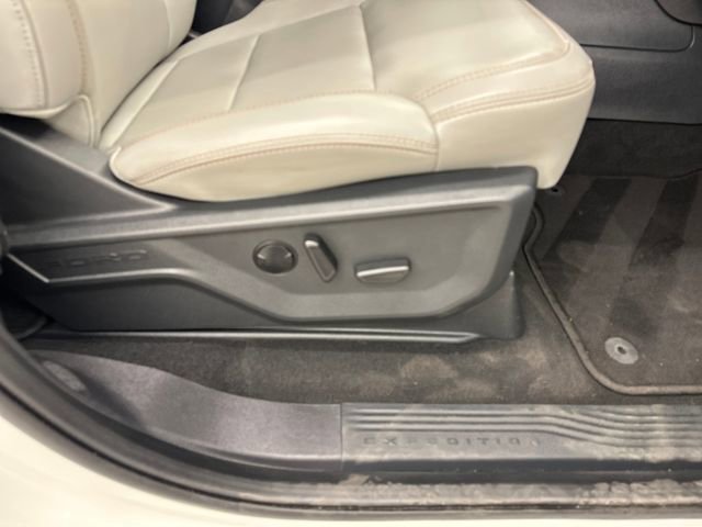 Certified 2025 Ford Expedition Active image 12