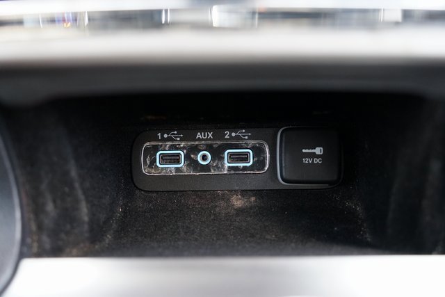 Used 2019 Jeep Grand Cherokee Limited image 16