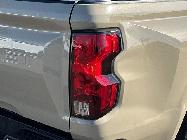 Used 2023 Chevrolet Colorado W/T image 24